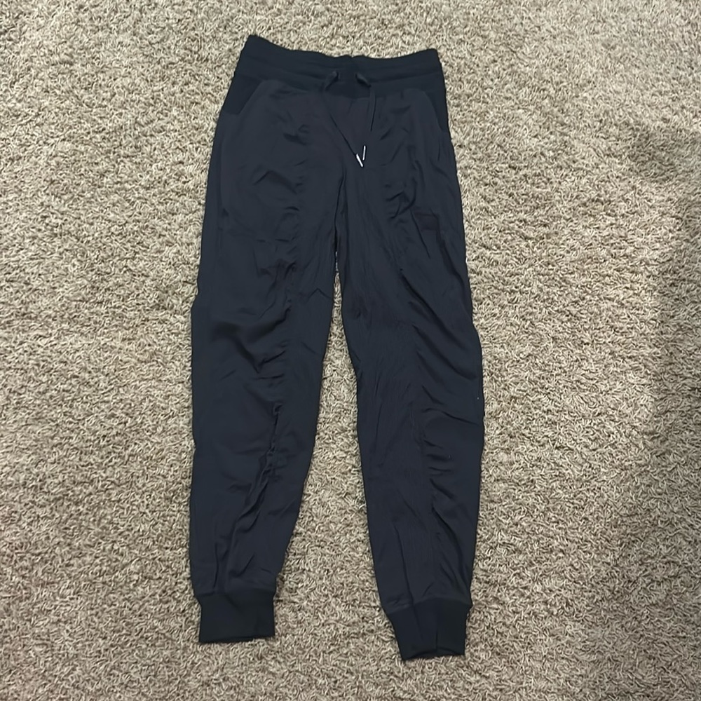 Lululemon Dance studio pants size 4 black